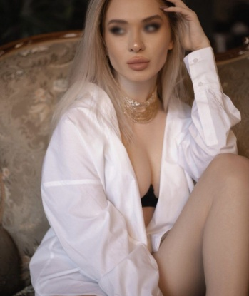 Анкета проститутки Карина - Фото 1, Комарово, 21 год, №2238